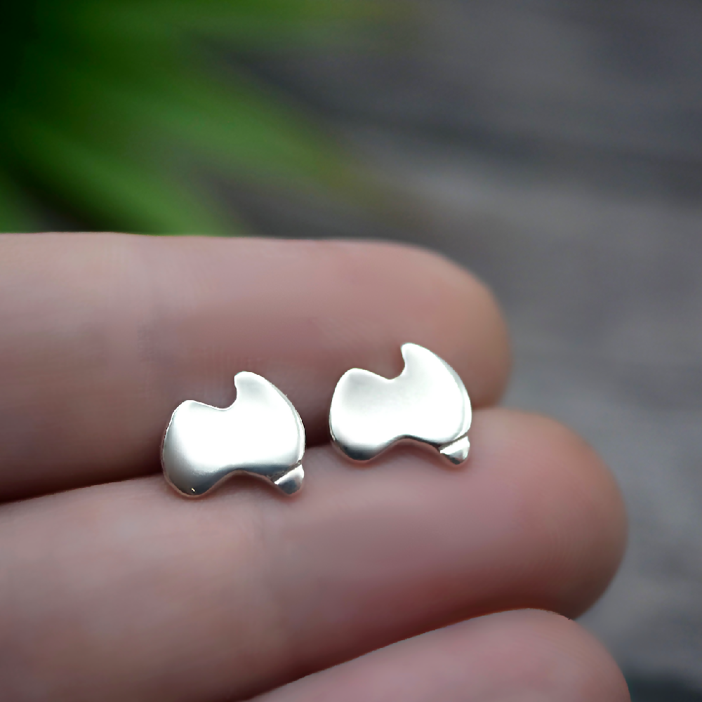 aussie studs sterling silver hand lrg