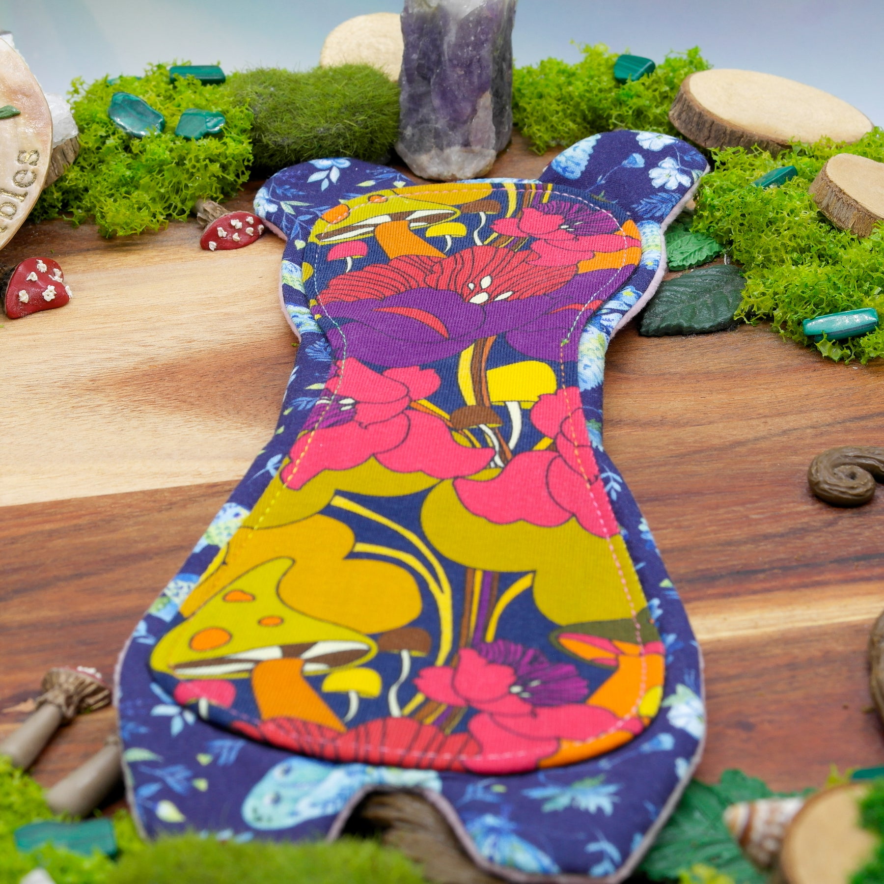 Australian handmade reusable cloth pad 10" Moderate (Goldilocks) - naturalist