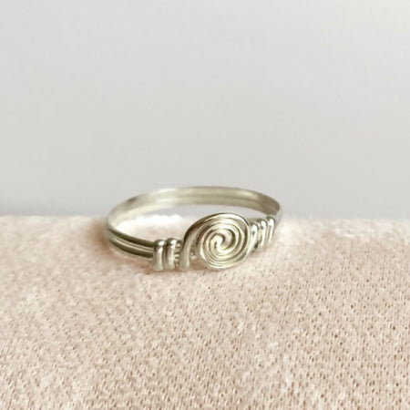 Simply sterling silver swirl double banded wire ring