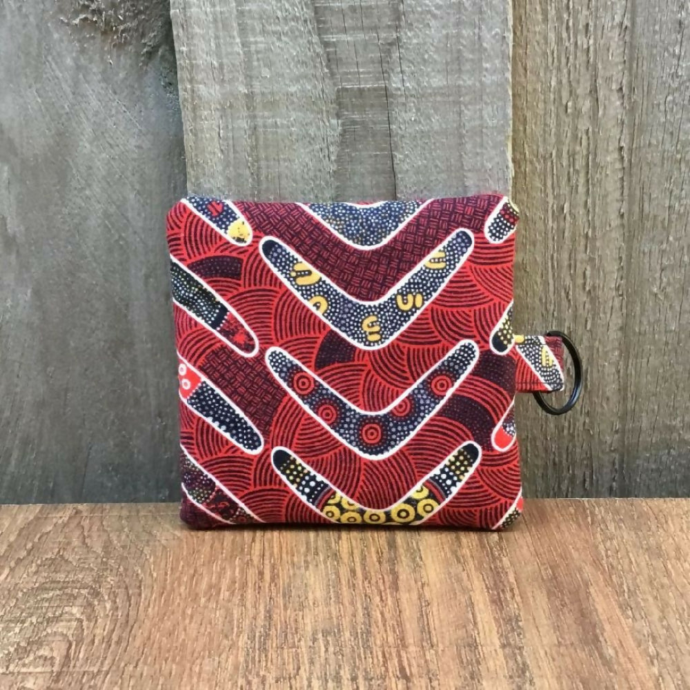 red_boomerang_purse.04b