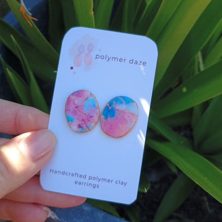 Polymer clay watercolour stud earring pink