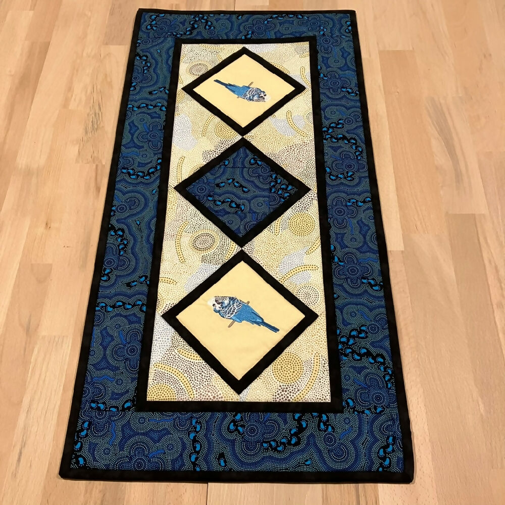 tablerunner-handmade-Australia-budgie_7