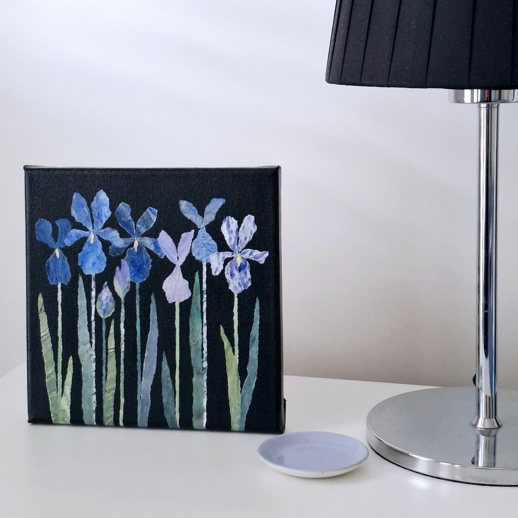 ORIGINAL ARTWORK - Iris Surprise - 20cm x 20cm