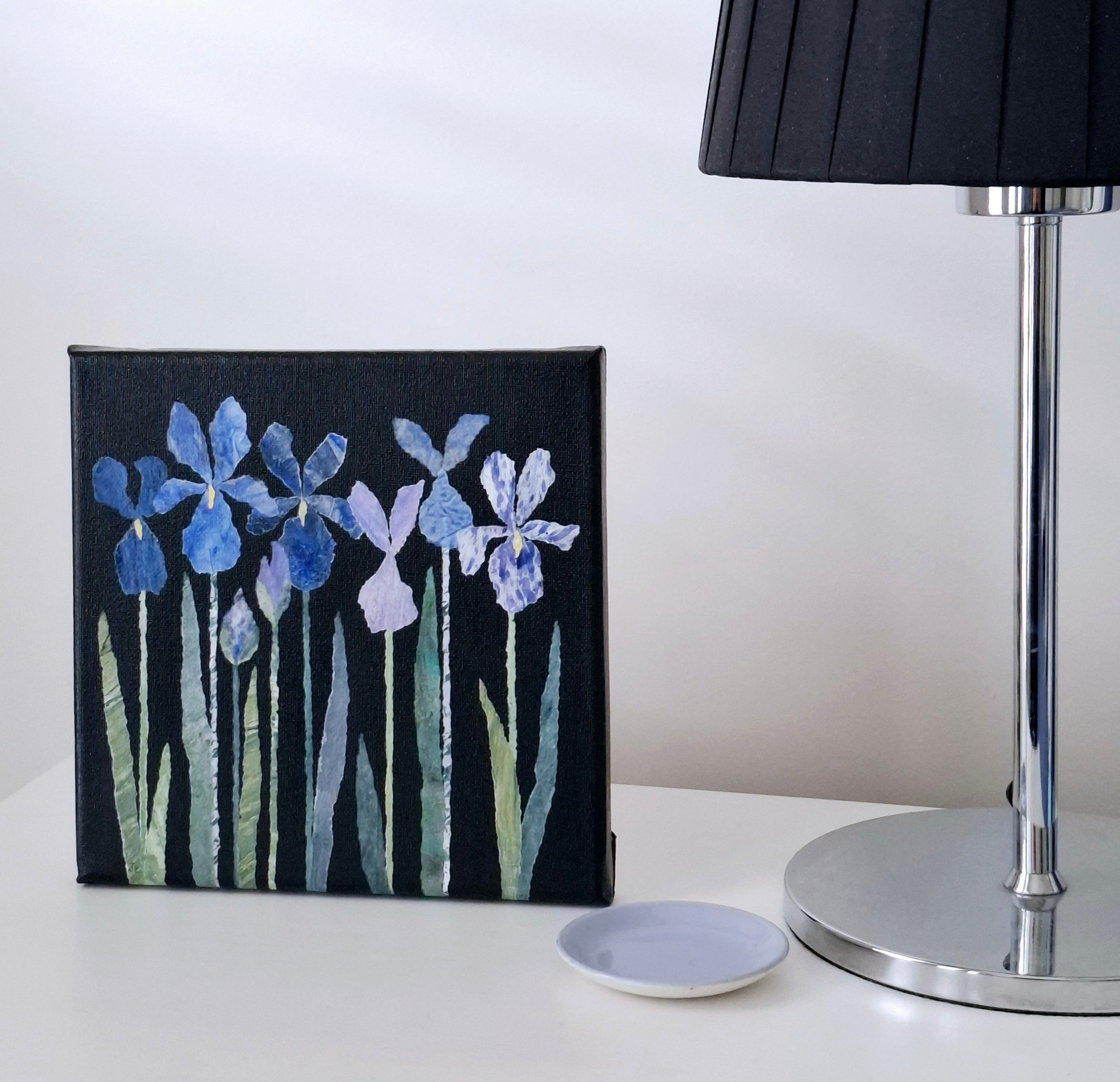 ORIGINAL ARTWORK - Iris Surprise - 20cm x 20cm