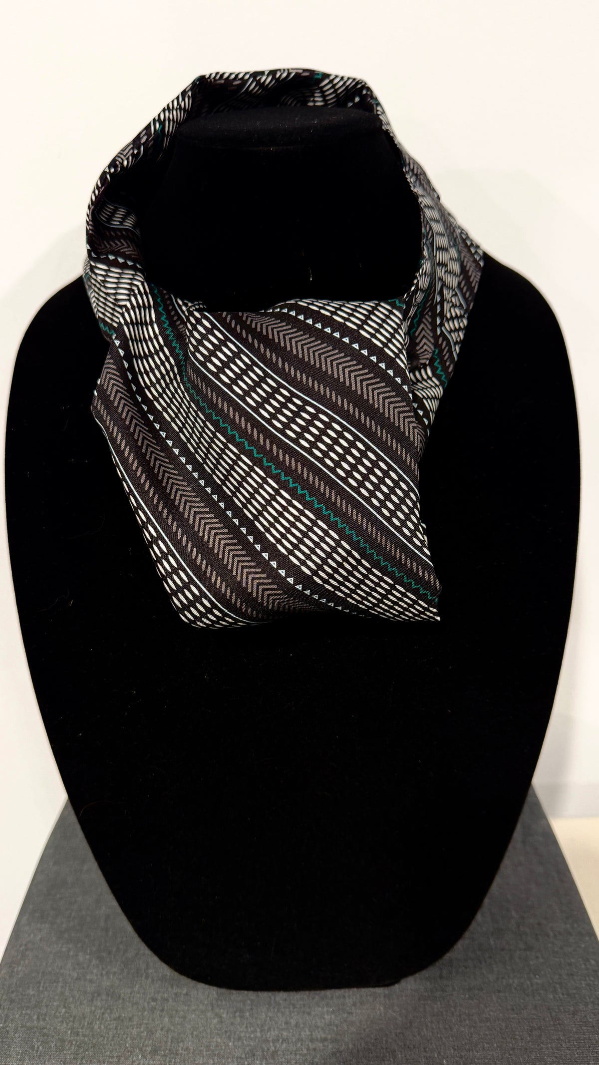 Cravat - Hypno