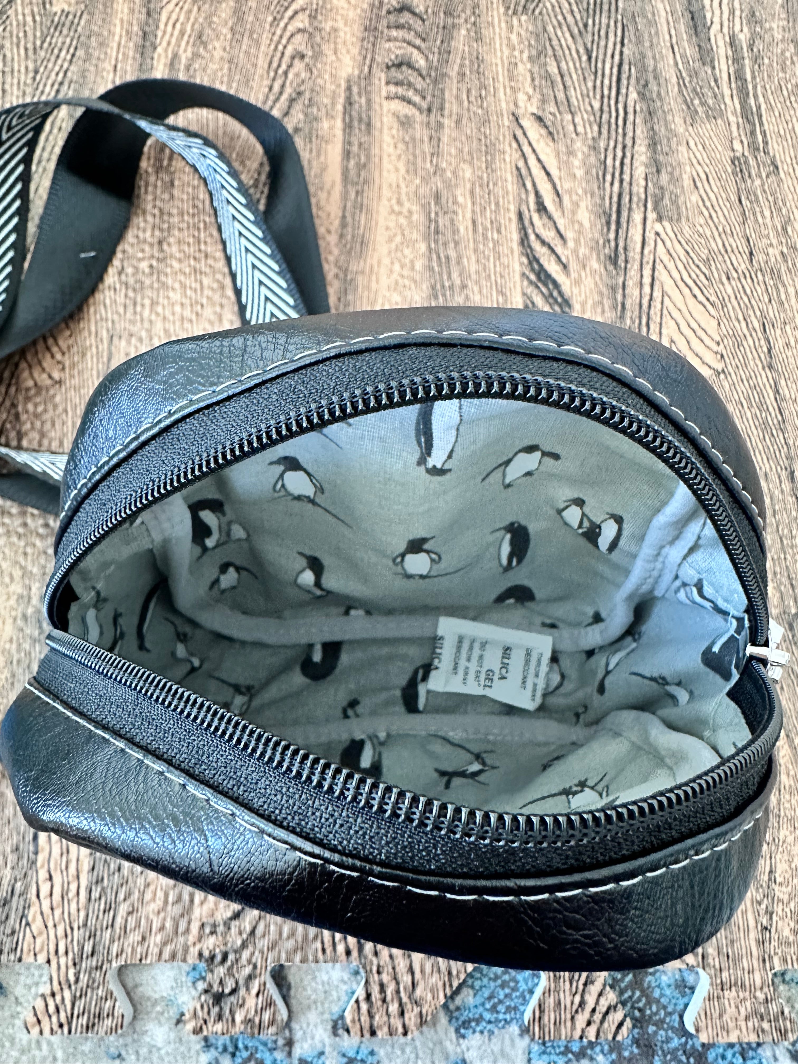 Penguin sling bag