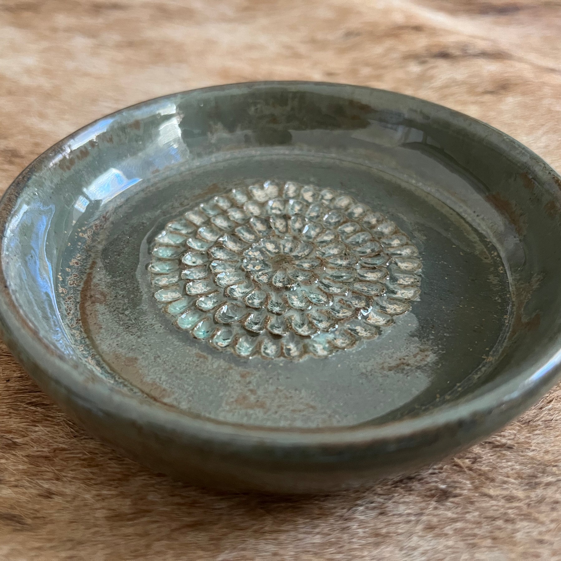 Ceramic Grater with Brush