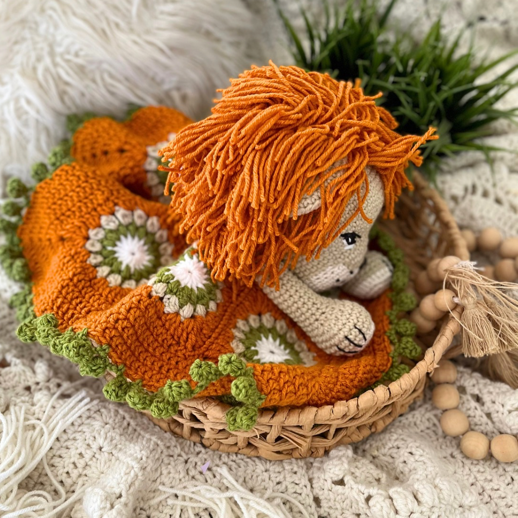 Crochet Lion Snuggle Blanket, Crochet Lion Lovey Blanket 50cms