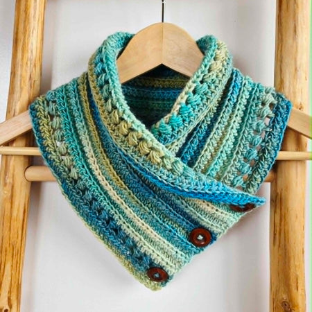 Ladies Neck warmer | Cowl | Scarf | Blue Green | Adult | Vintage | Crochet | Buttoned