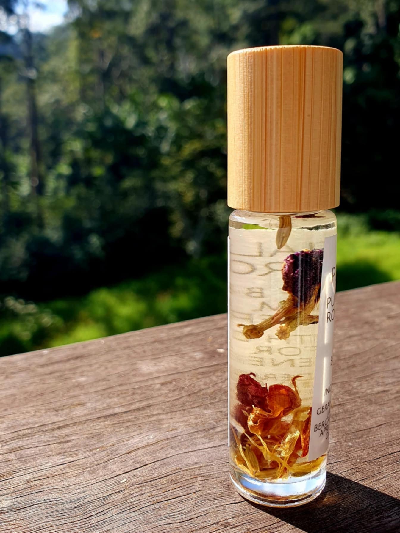 Essential oil perfume roller