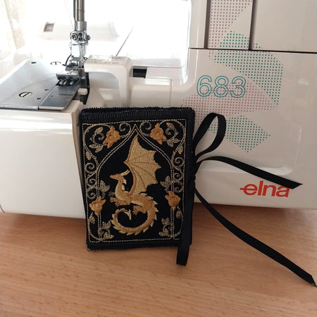 Mythos Dragon Black Needle/Backpack Pins Book