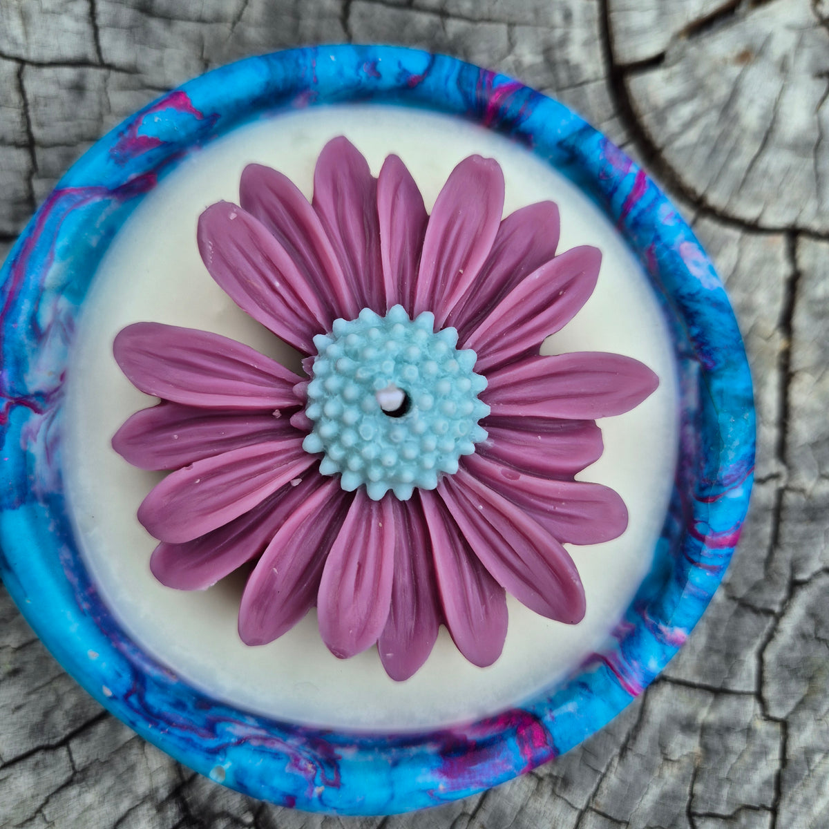 Scented organic shaped concrete bowl candle with black raspberry lime
