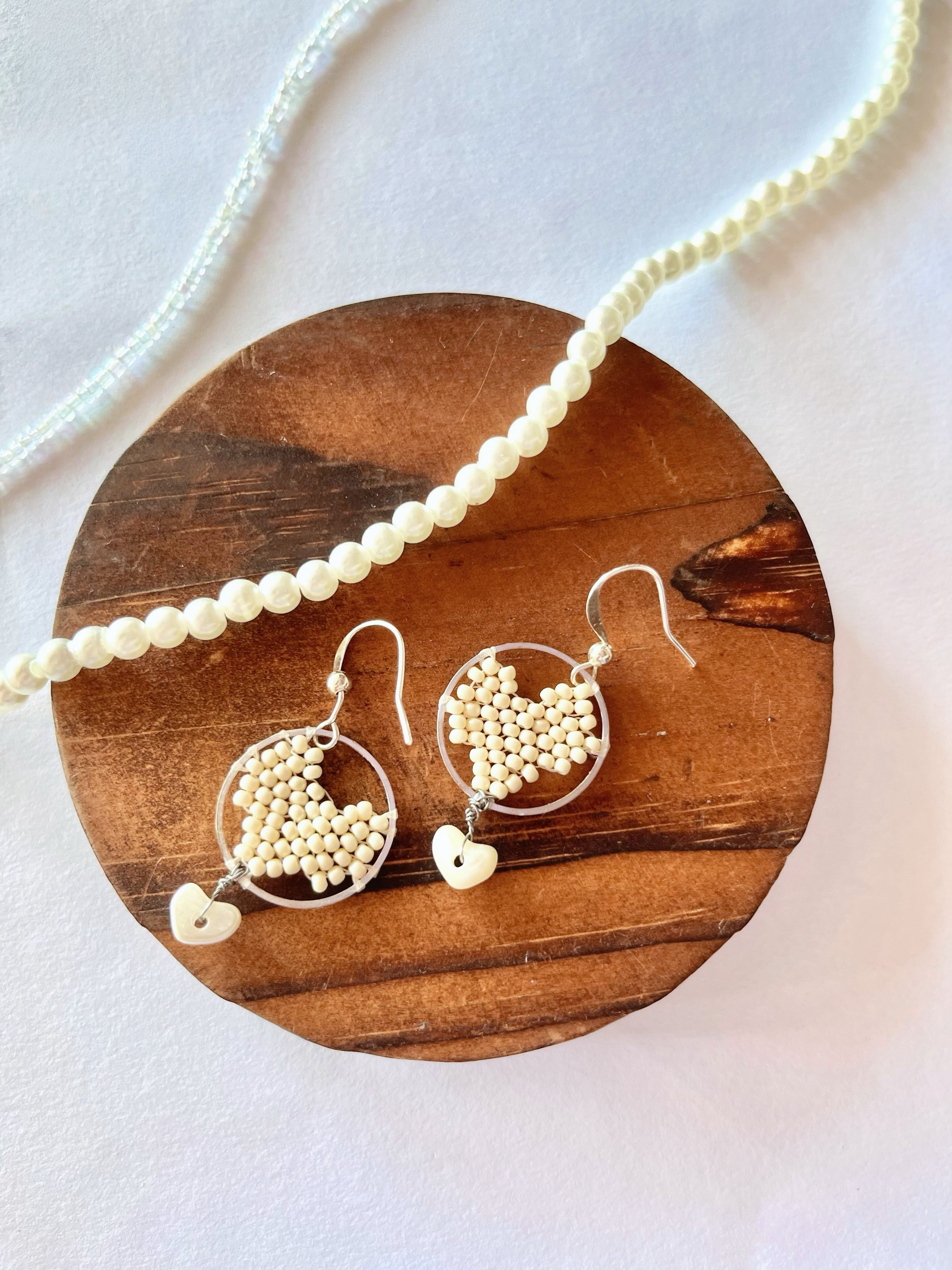 PEARL HEART | dangle beaded earrings | white, creamy, beige, nude