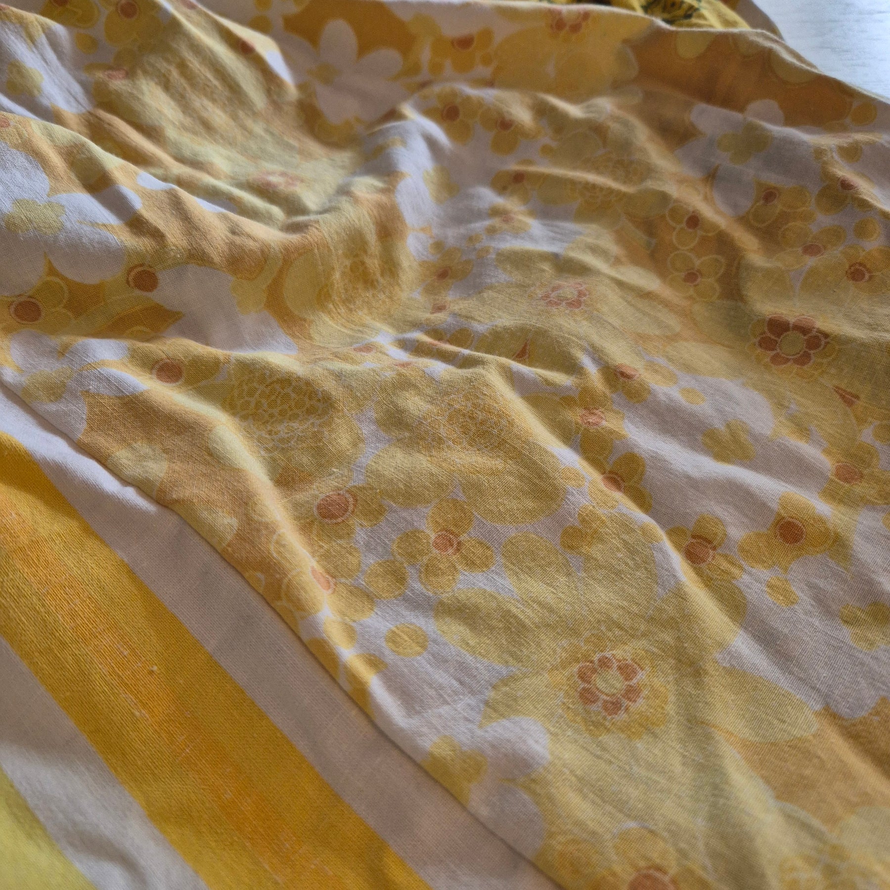 Yellow style skirt, pockets, M 12-16, elastic waist