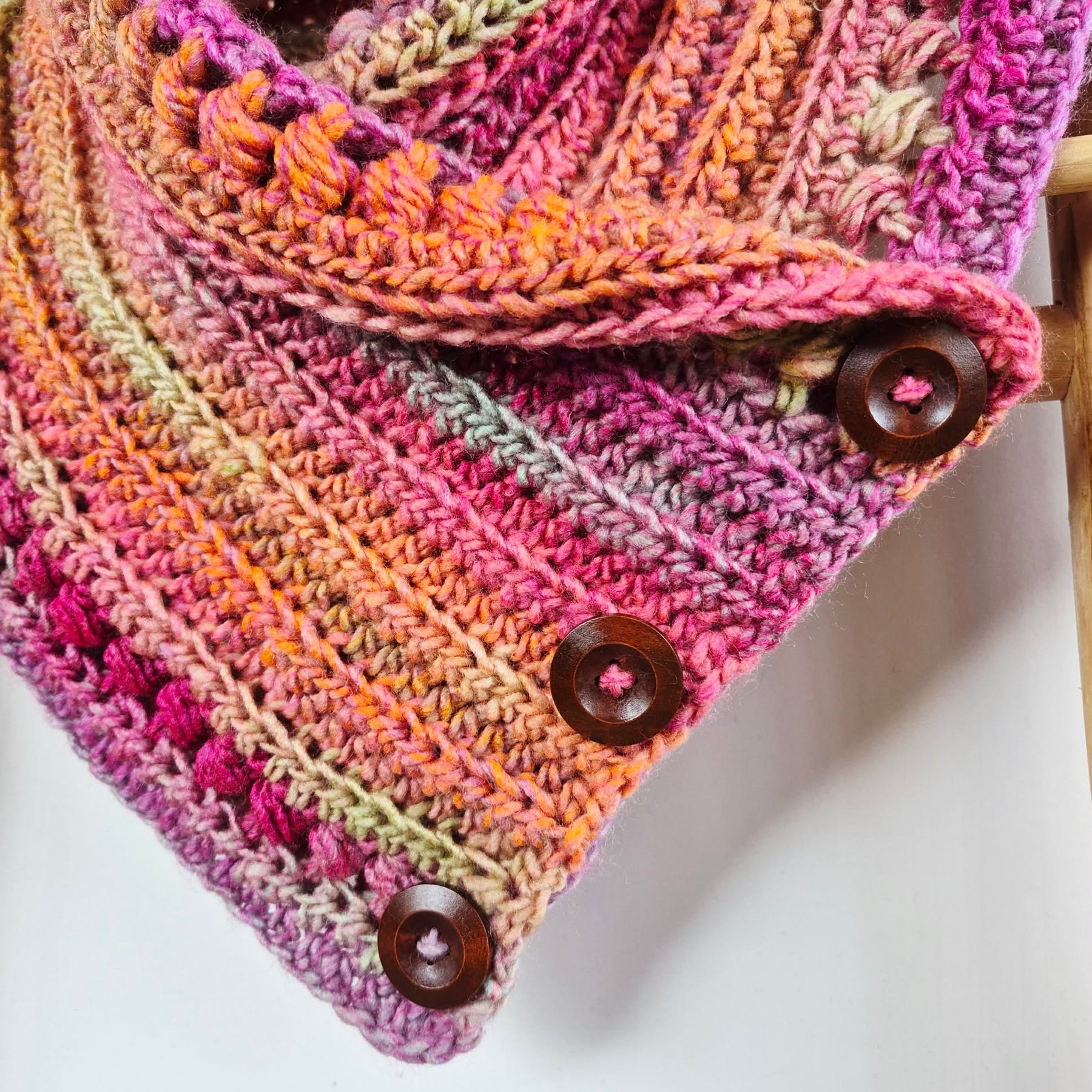 Ladies Neck warmer | Cowl | Scarf | Sunset Toned | Adult | Vintage | Crochet | Buttoned