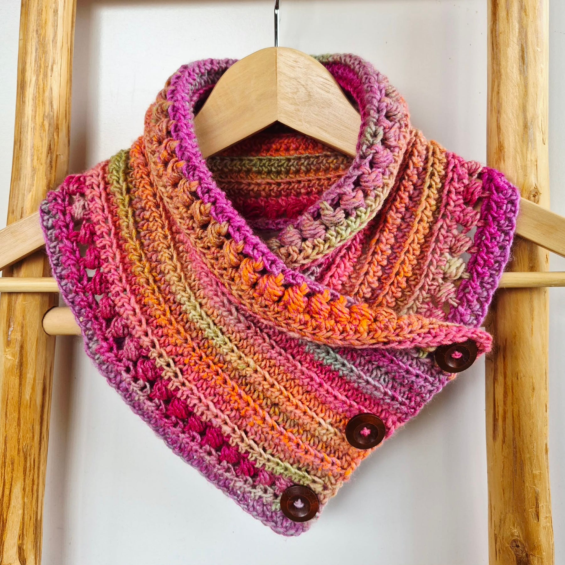 Ladies Neck warmer | Cowl | Scarf | Sunset Toned | Adult | Vintage | Crochet | Buttoned