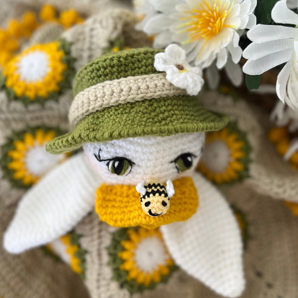 Crochet Lovey Blanket Daisy Duck, Crochet Duck Snuggler 50cms