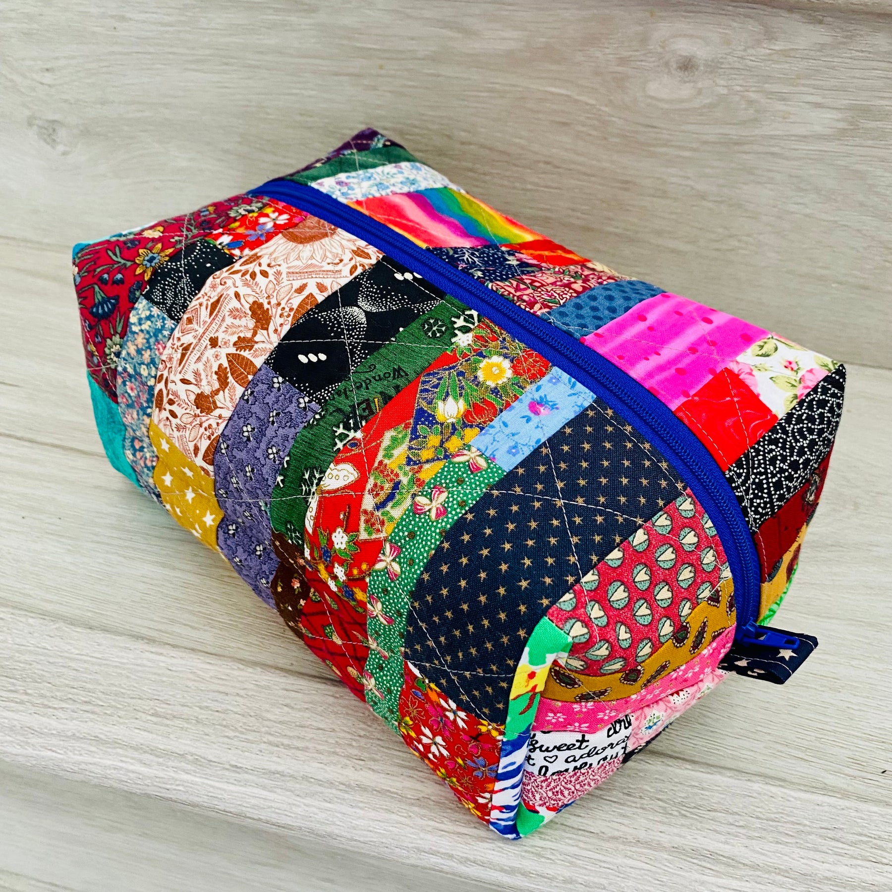 Scrappy Boxy Pouch