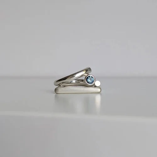 handmade blue Australian sapphire loop ring | engagement ring | dress ring