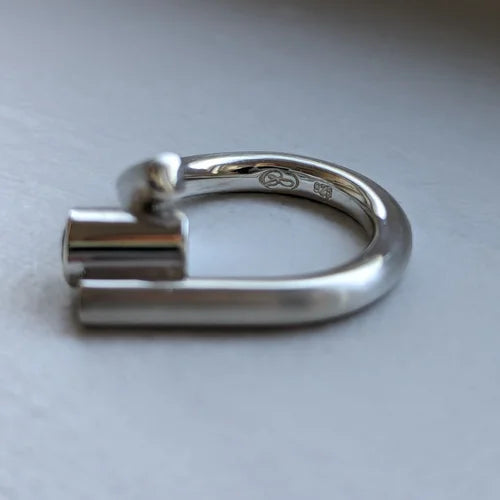 handmade blue Australian sapphire loop ring | engagement ring | dress ring