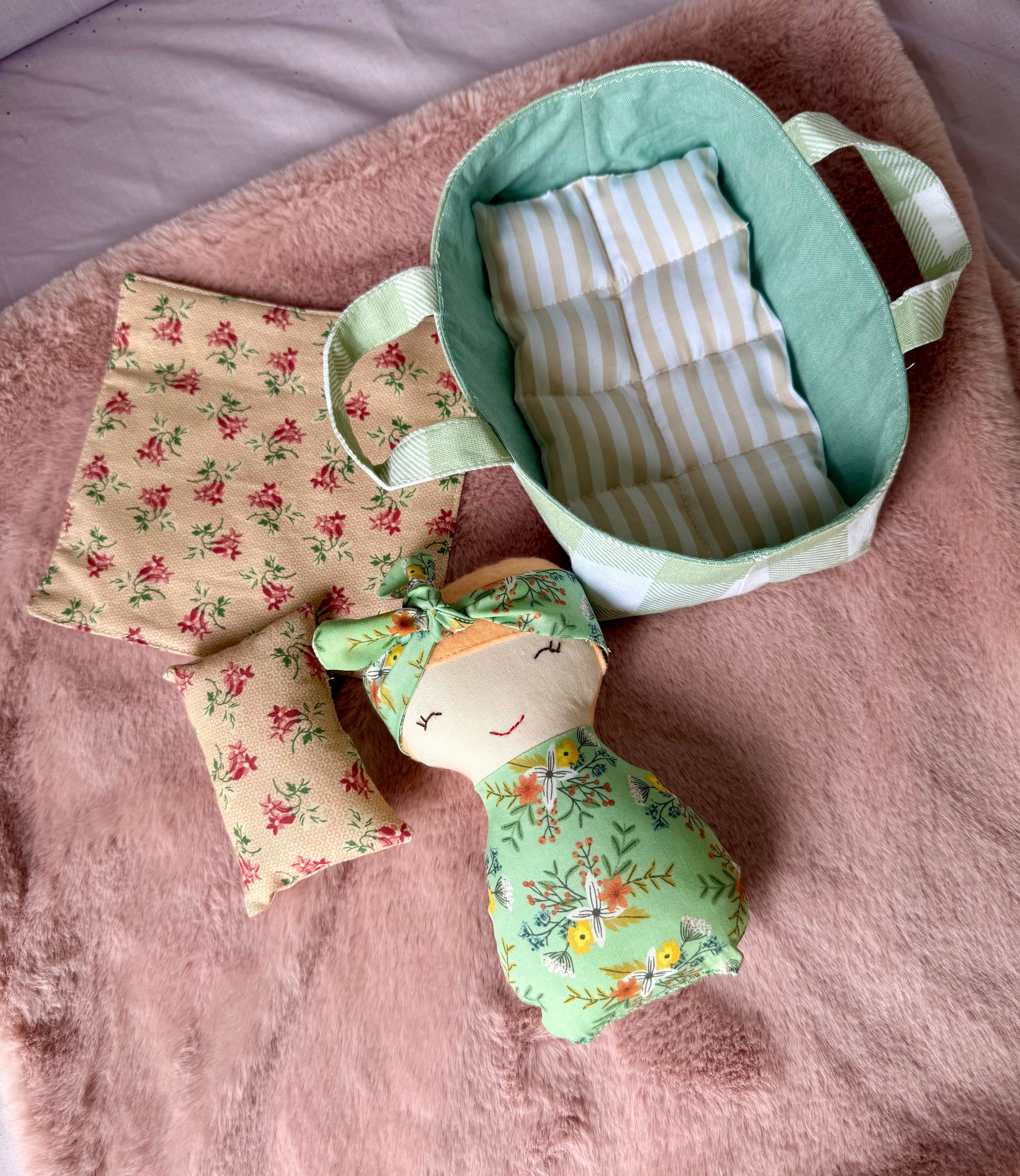 Baby doll and carry baskets playset