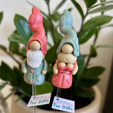 Tiny Gnomes - Elle and Brady