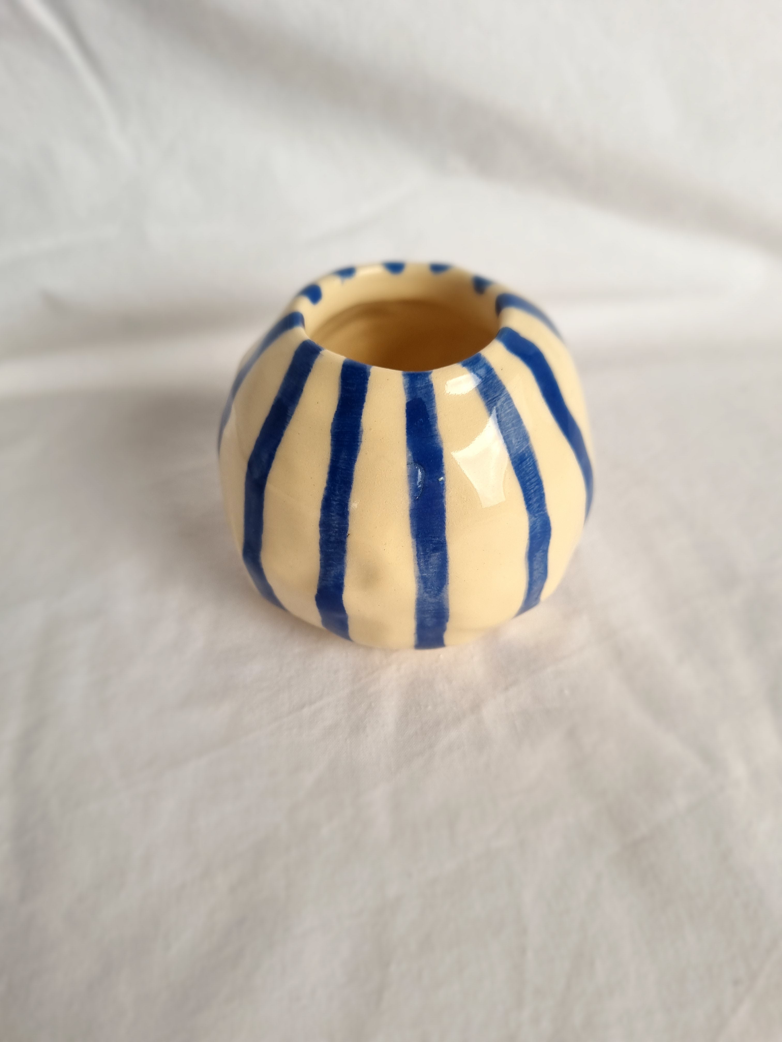 Medium bud vase