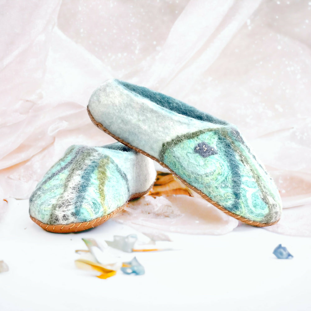 luxury-felt-ladies-slippers-serene