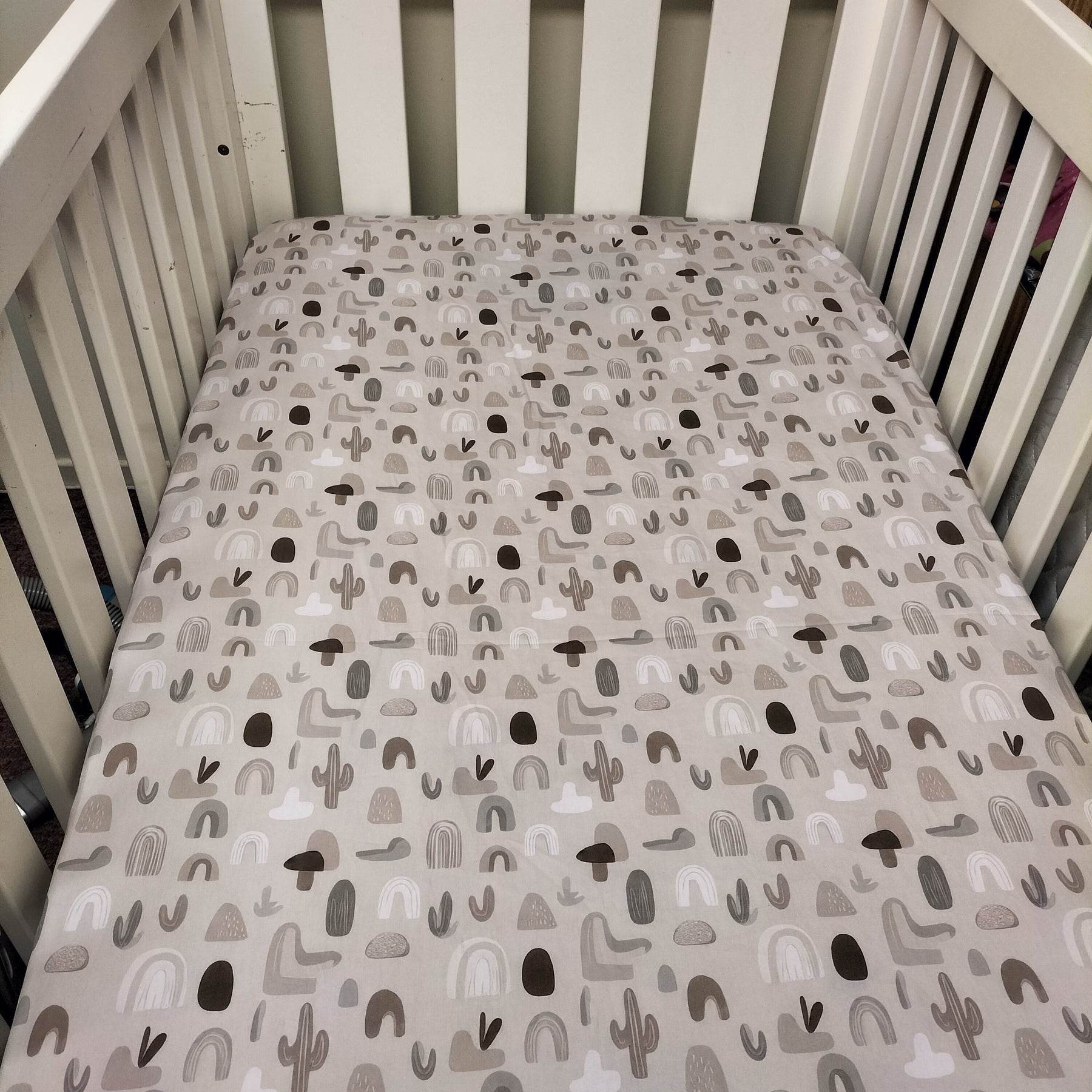 FITTED COT SHEET - CACTUS AND RAINBOWS