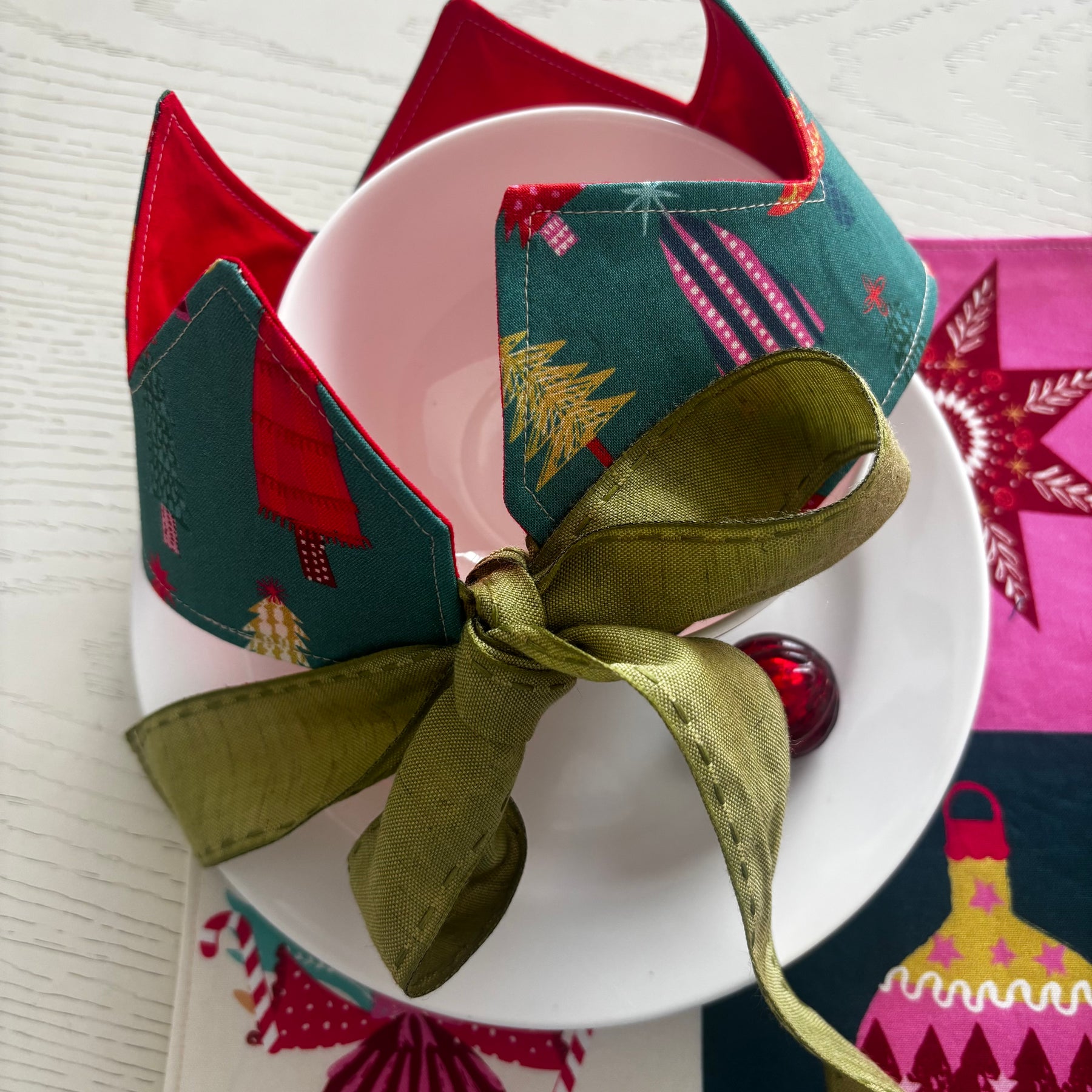 Fabric double sided Christmas Crown sustainability