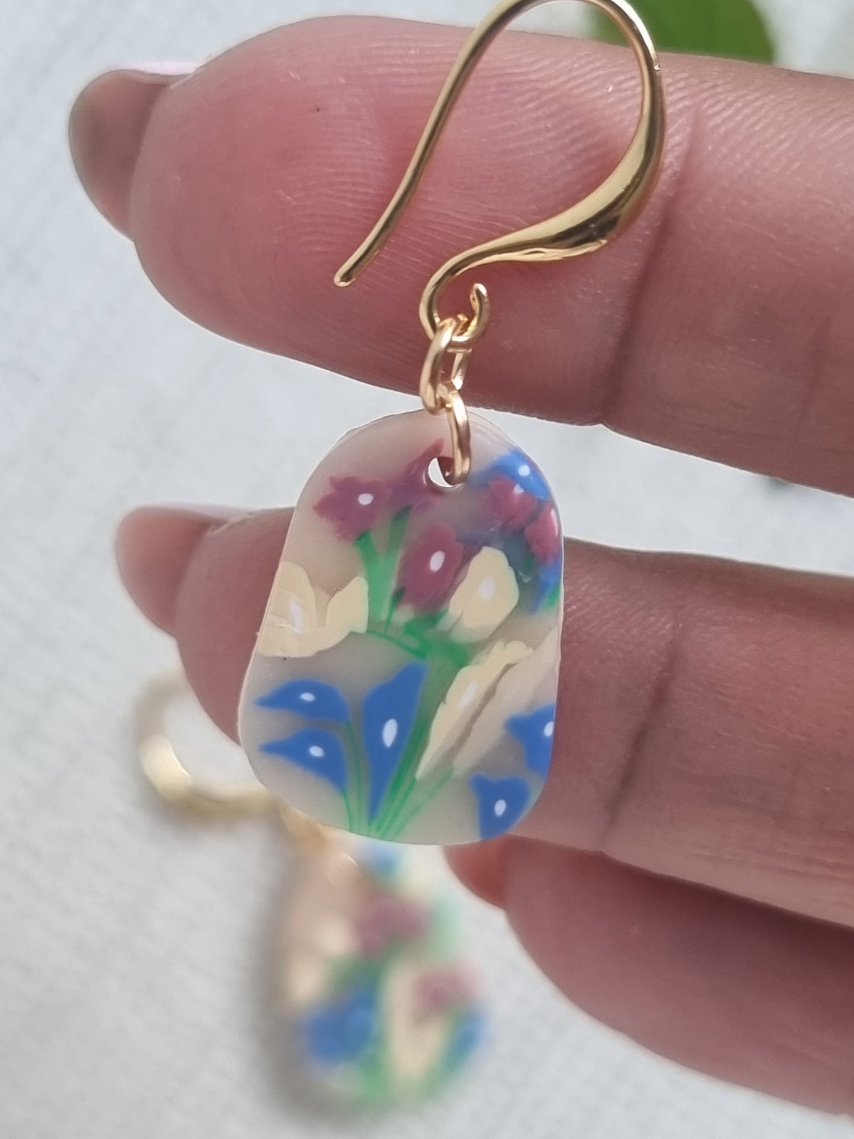 Baby's Breath Bunch - Floral design dangle