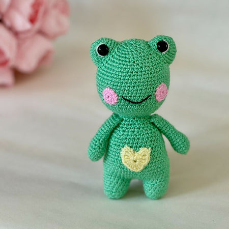 Kid Baby Funny Frog Crochet Toy