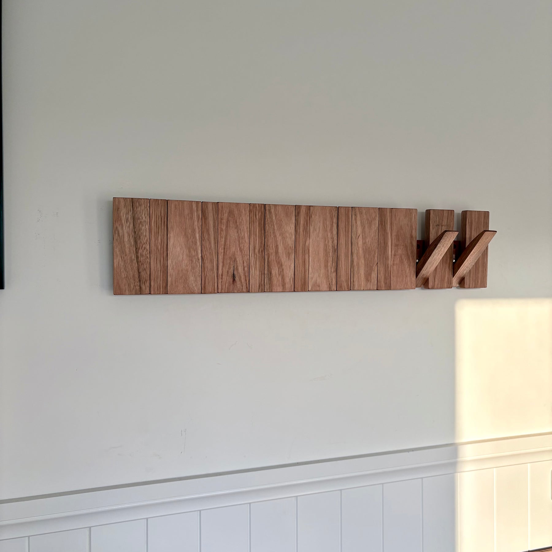 Silver top ash Horizon line coatrack