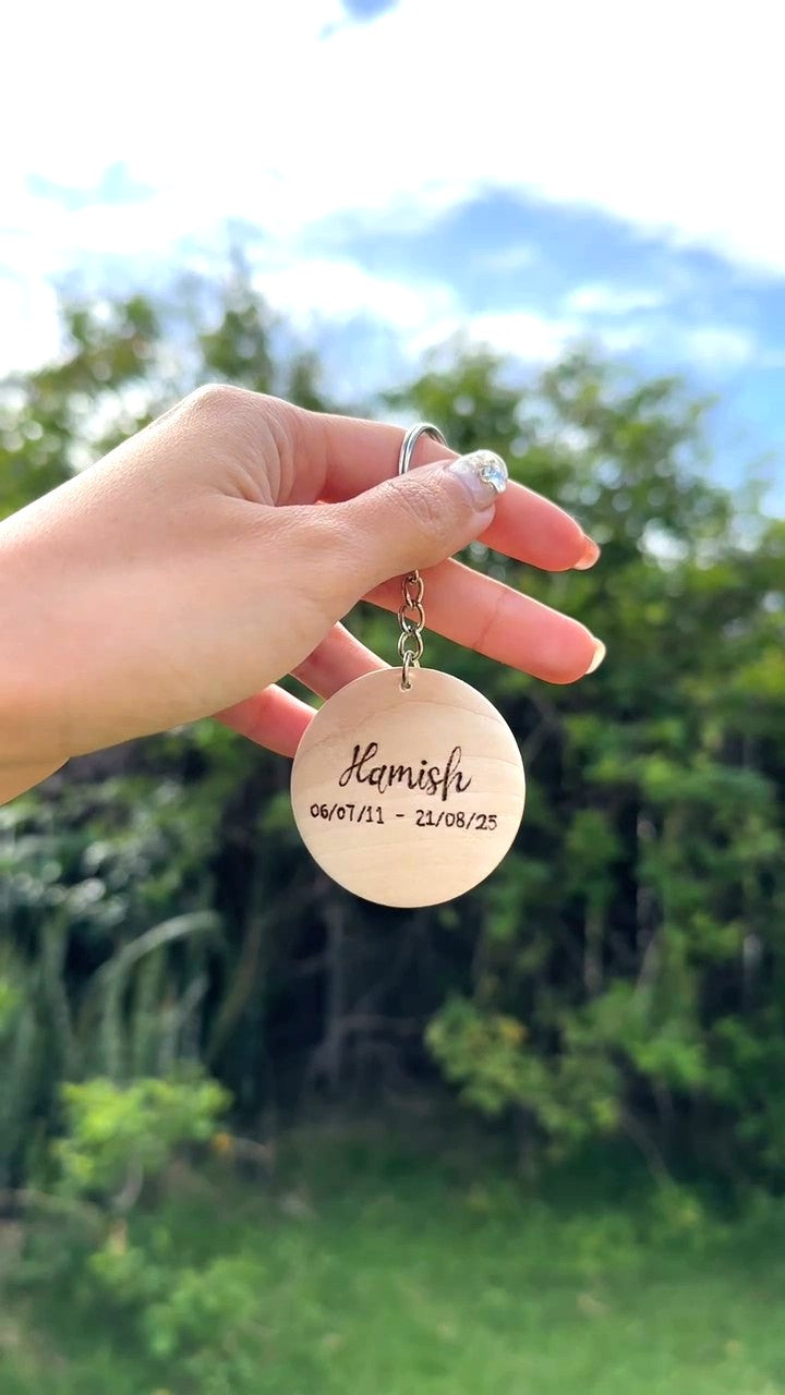 Custom Pet Portrait Key Ring – Handmade Pyrography on Wood