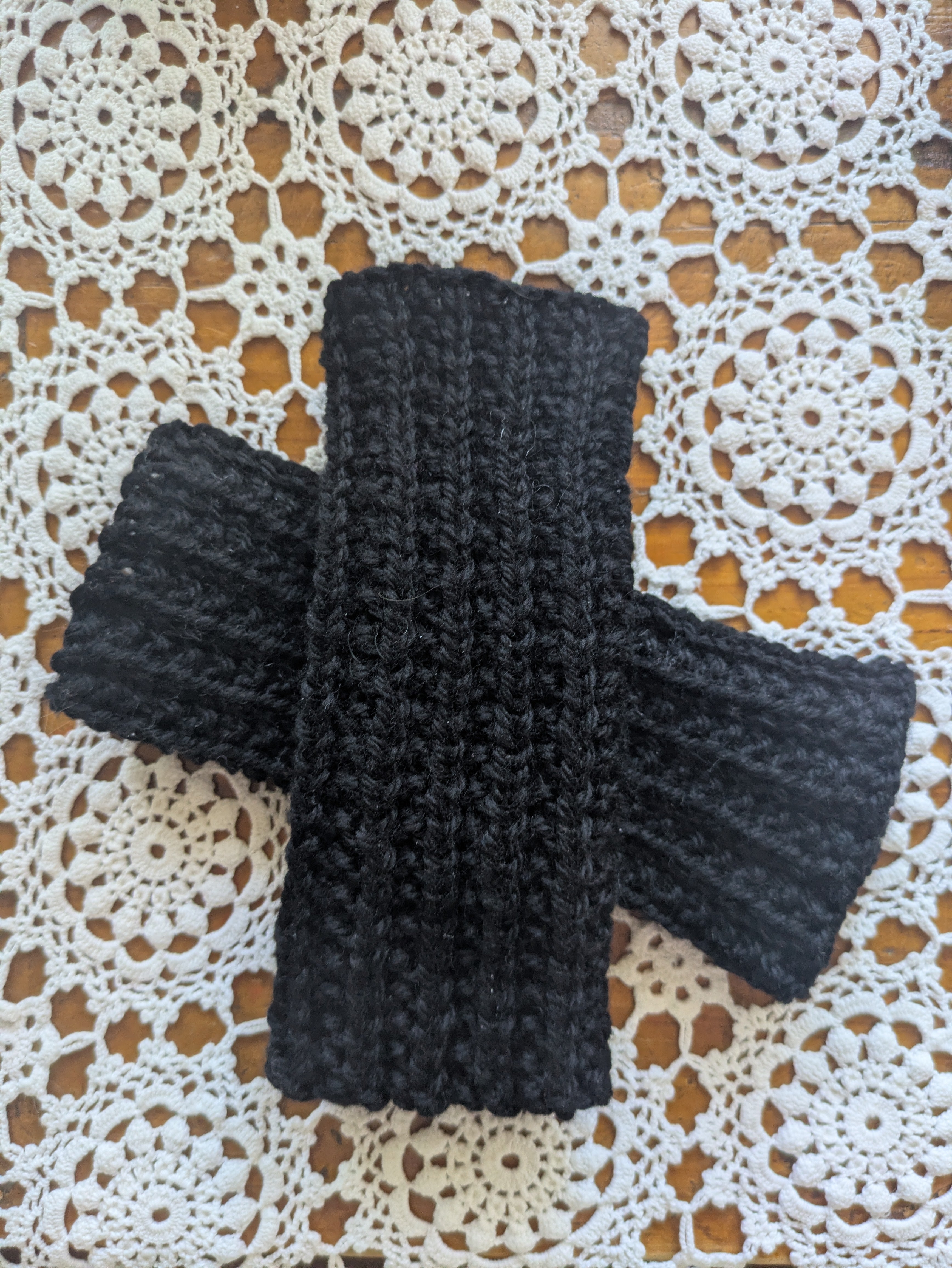 Drover Fingerless Mitts. Handknit Wool Wrist Warmers