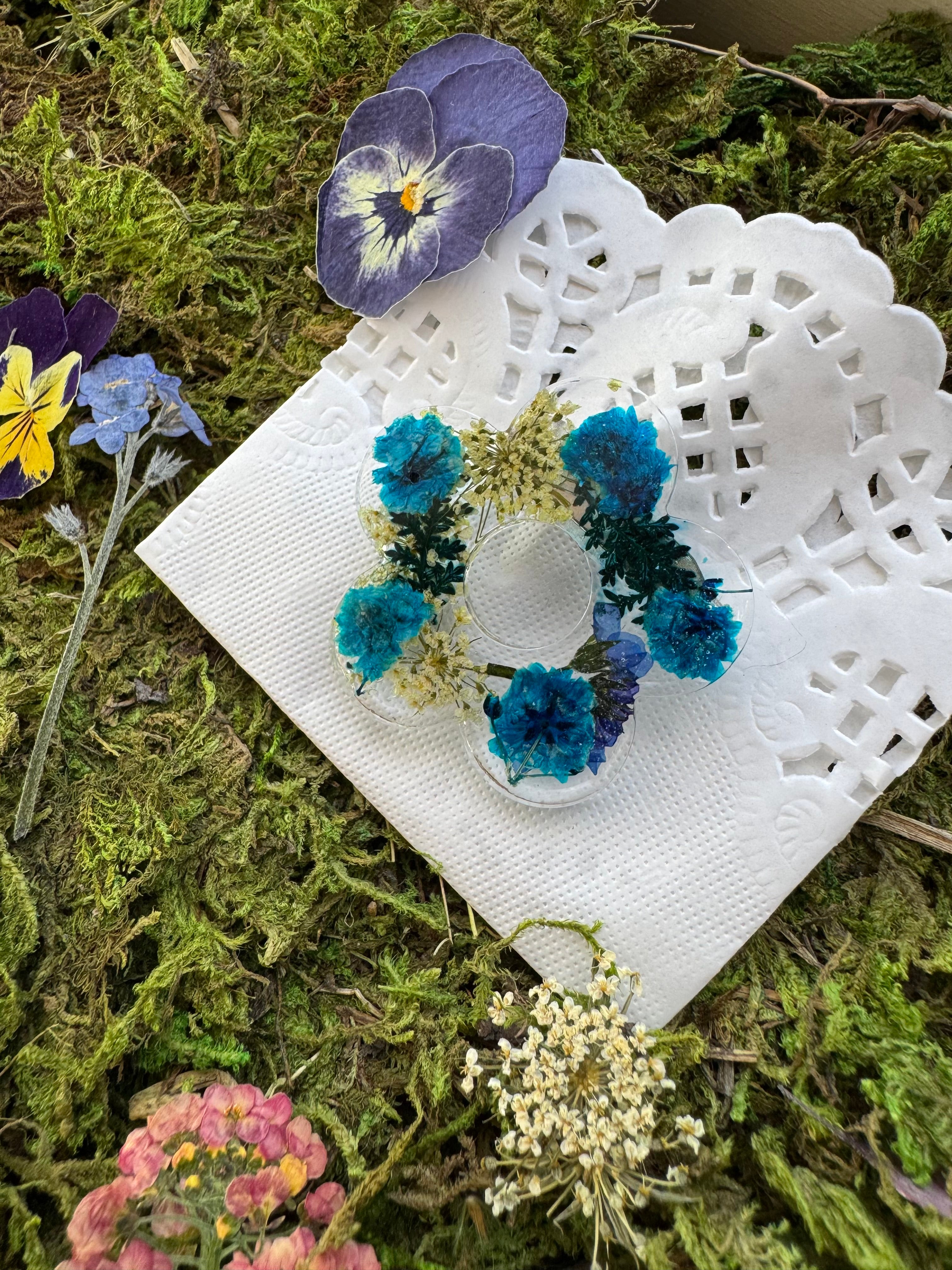 Dried Flower Resin Brooches