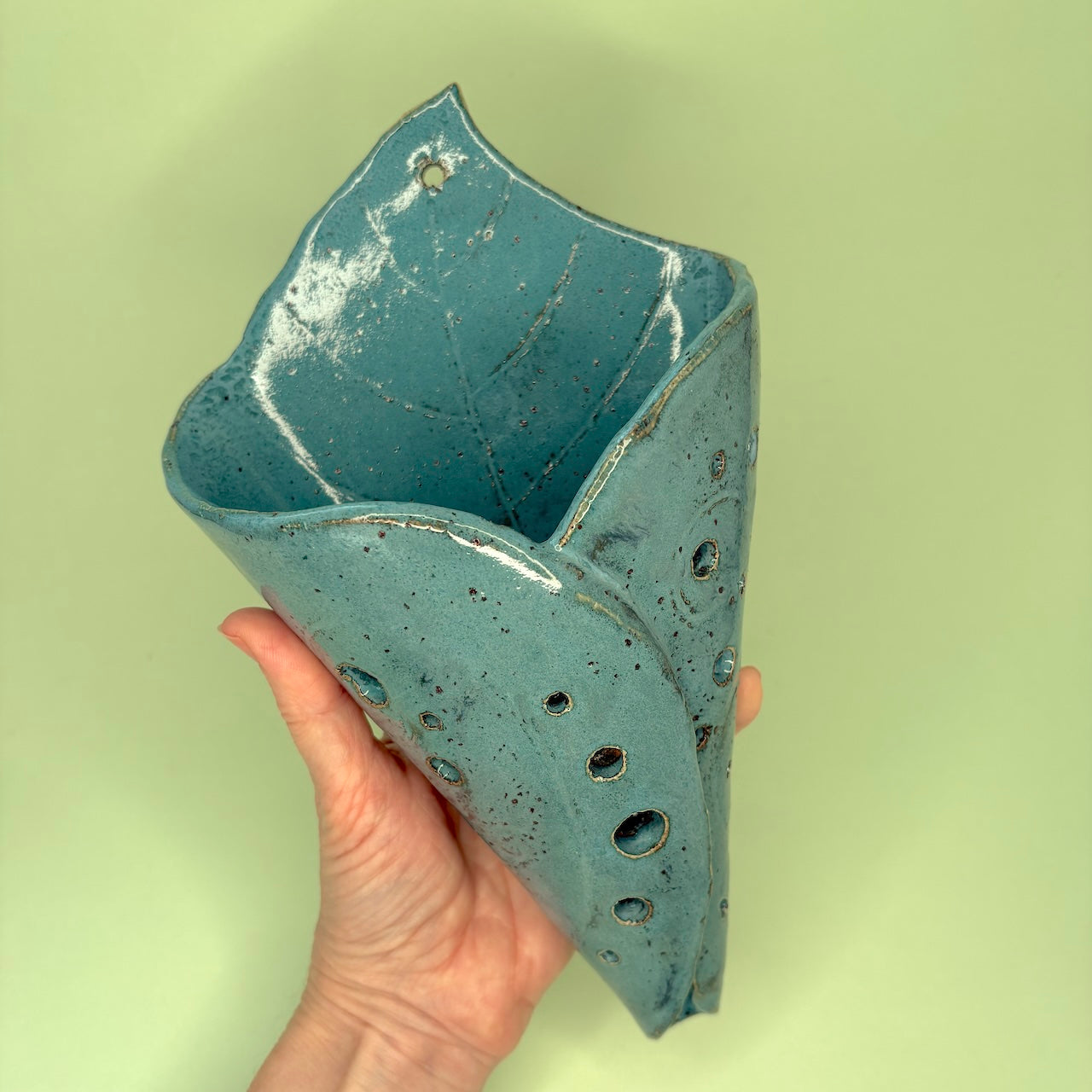 Ceramic wall cone orchid pot