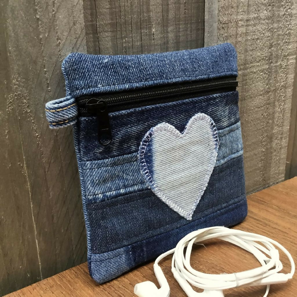 Upcycled-denim-purse-02c