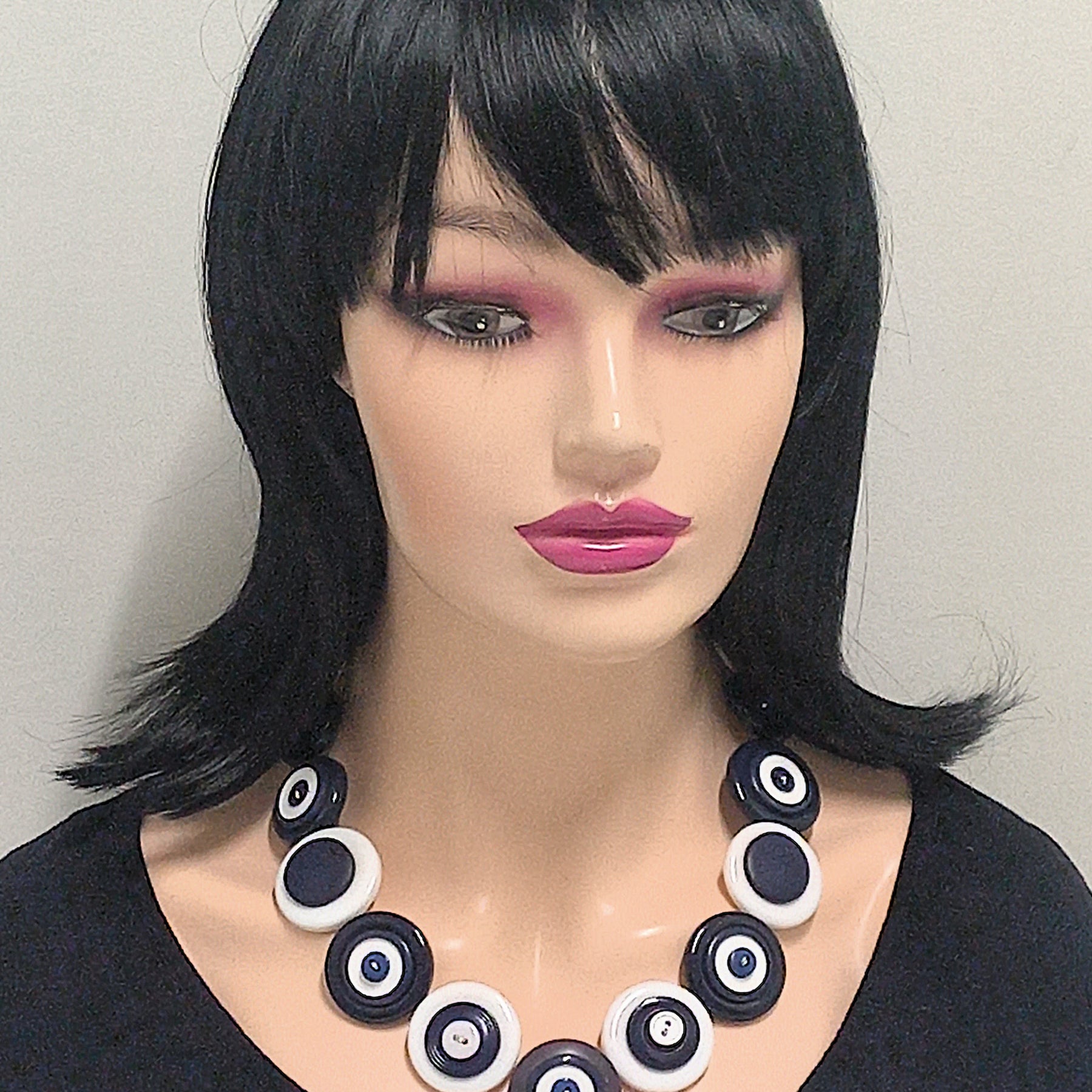 Button necklace - In the Navy