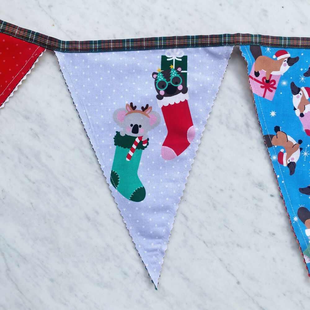 1Colourful Christmas bunting