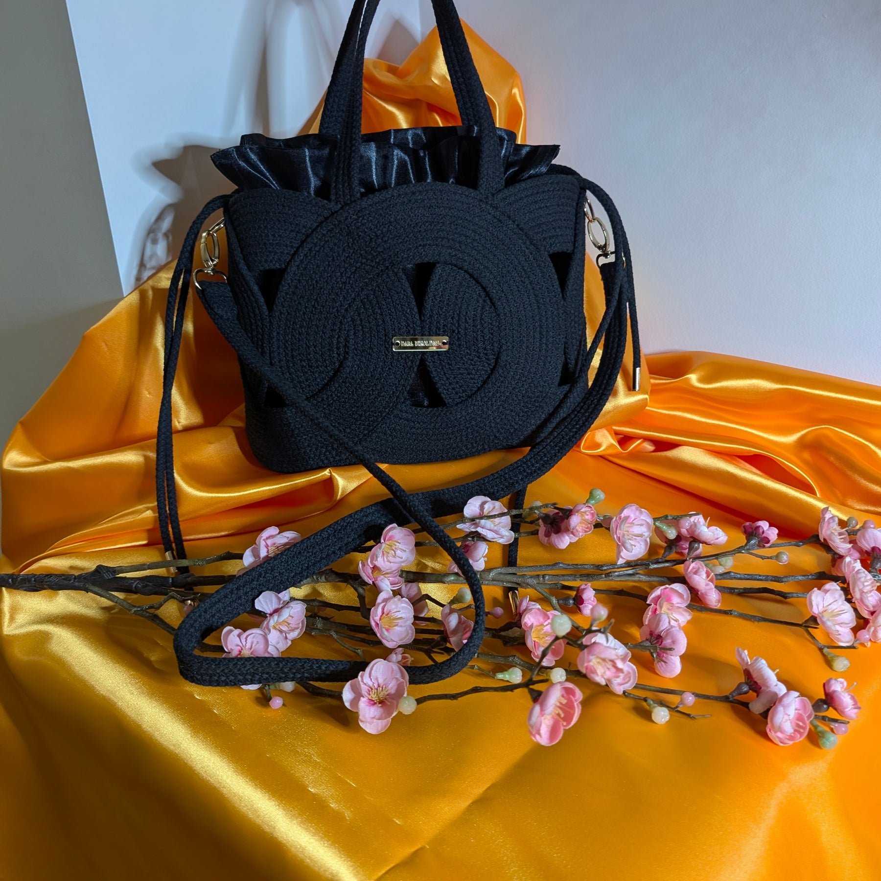 "Scarlet" (M) Handmade Cotton Cord Bag