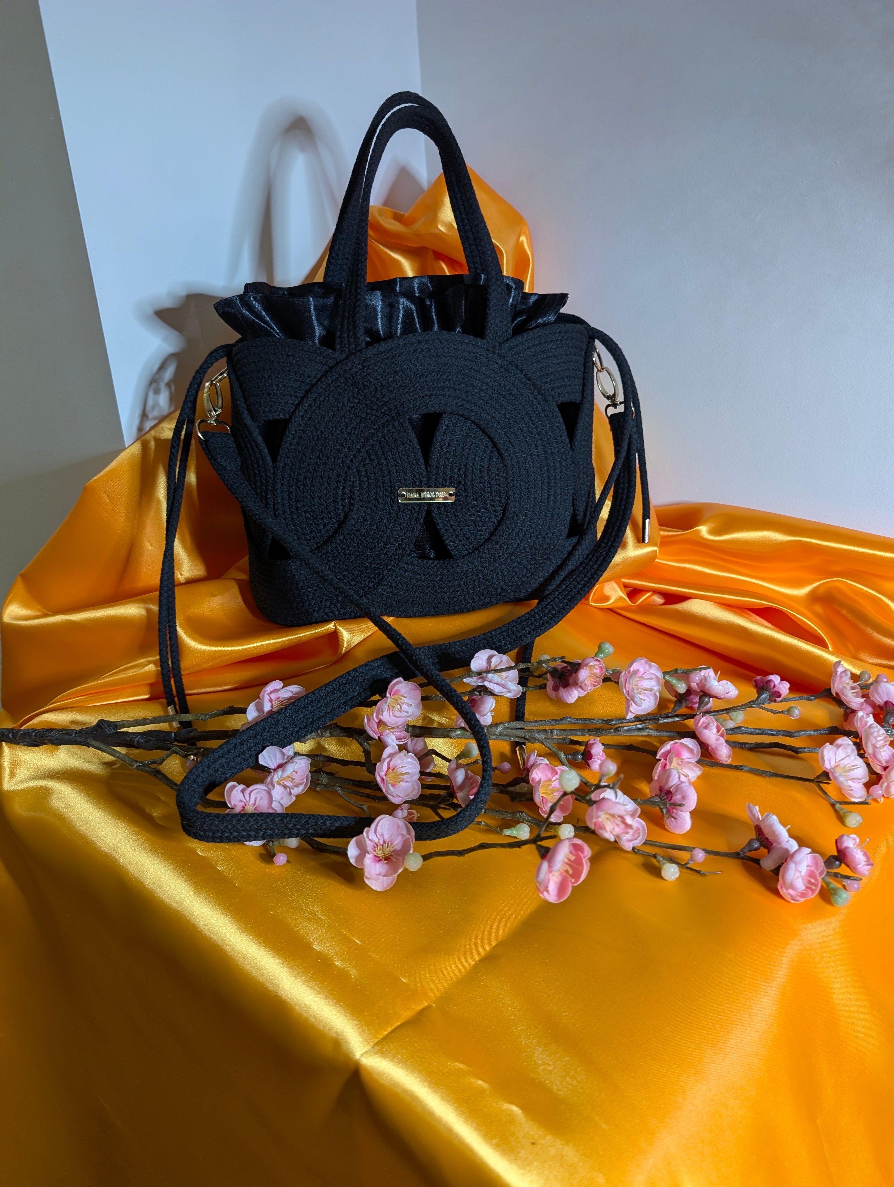"Scarlet" (M) Handmade Cotton Cord Bag