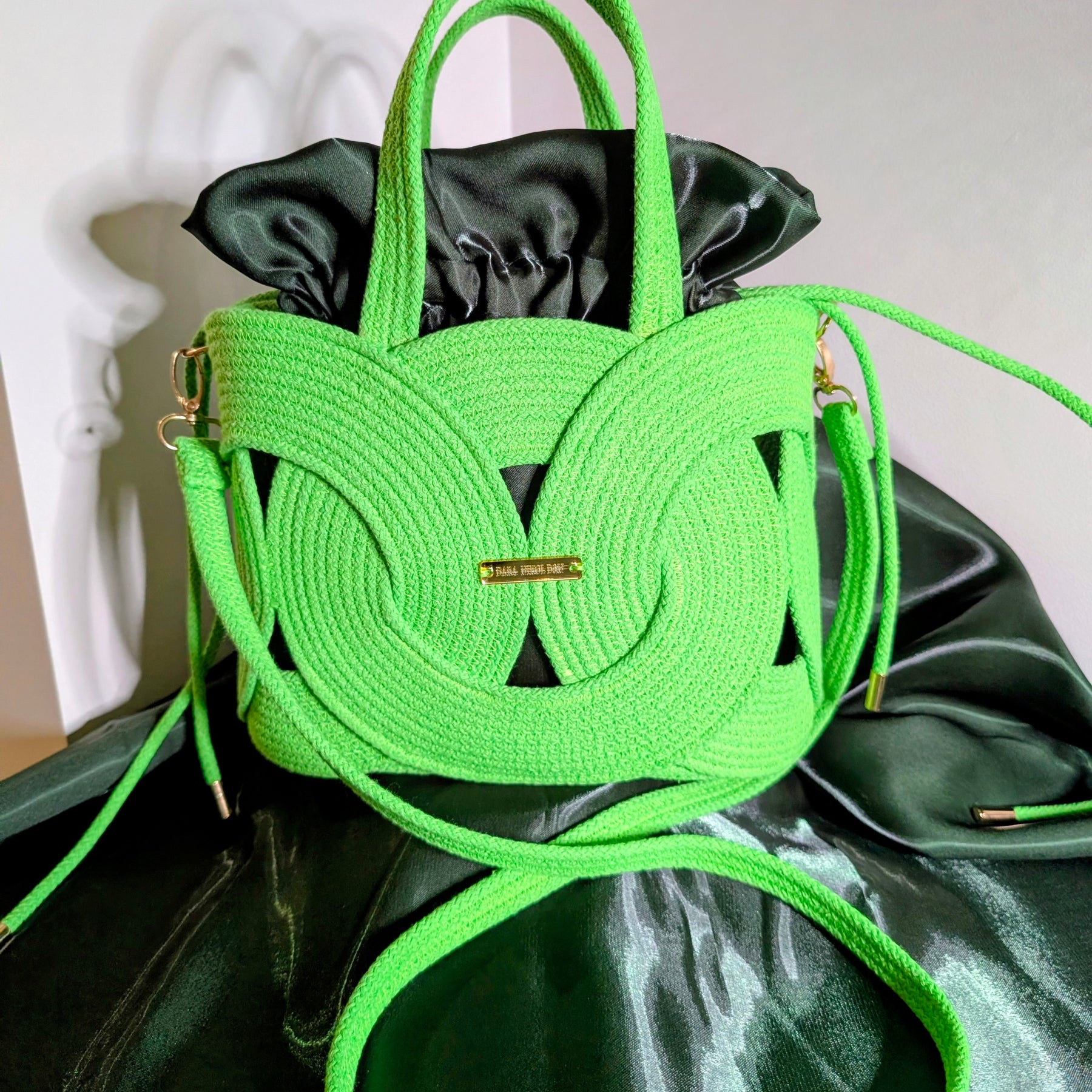 "Scarlet" (M) Handmade Cotton Cord Bag