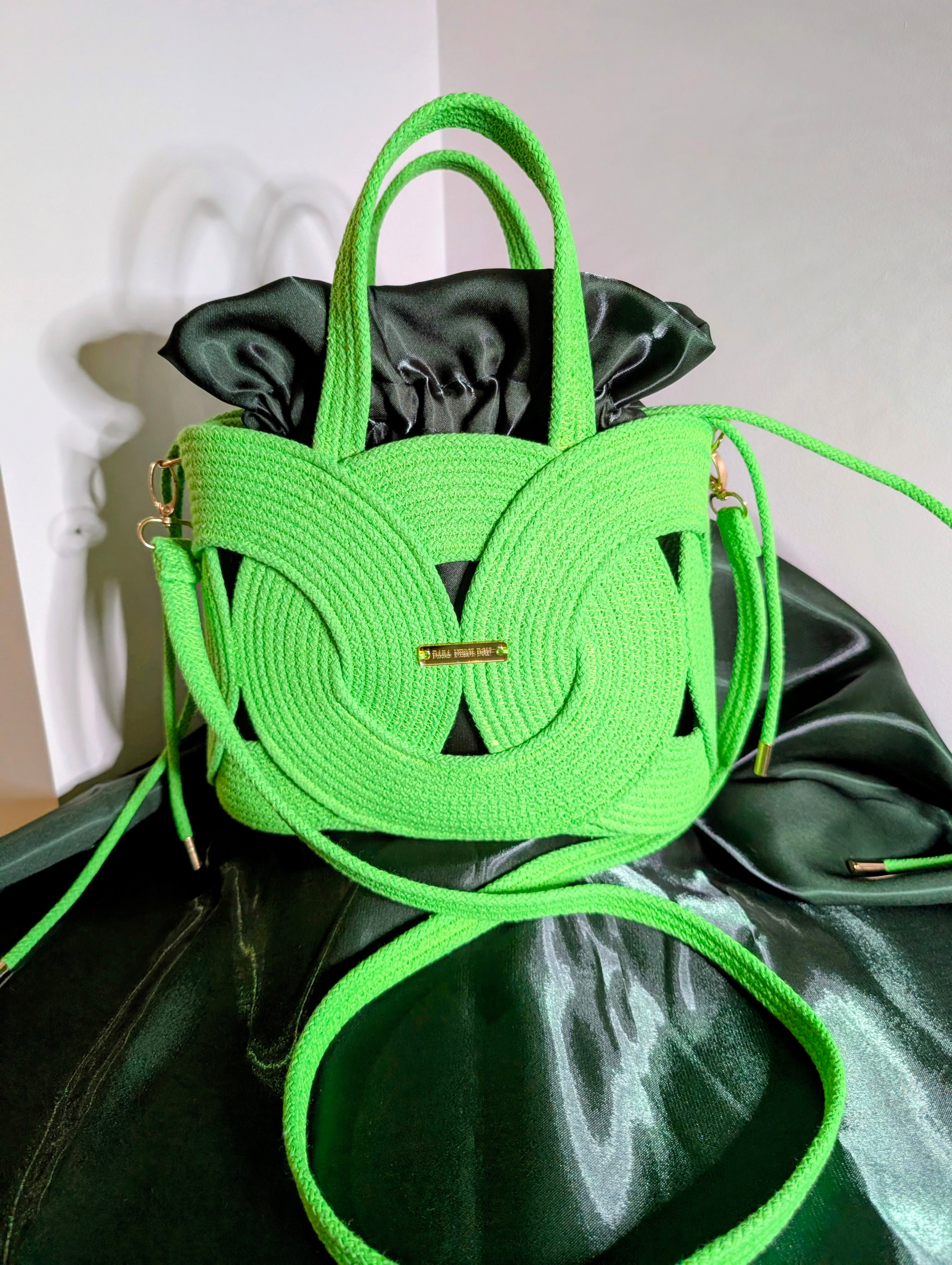 "Scarlet" (M) Handmade Cotton Cord Bag