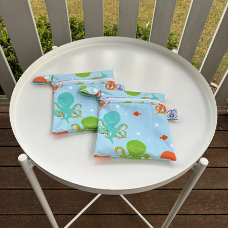 READY MADE Water-resistant wet bags - Octopus (Creative Monsoon)