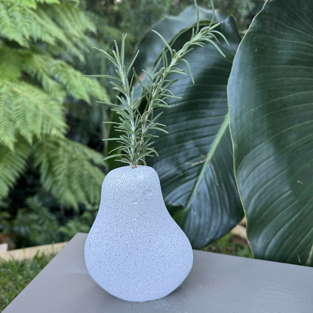 Small hebel incense holder pear 2
