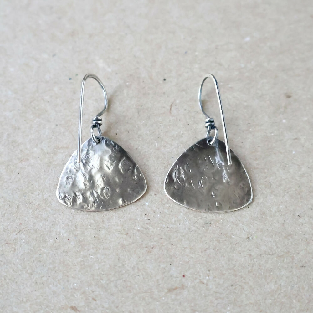 EMS05413_06_EthicalSterlingSilverGuitarPickEarrings