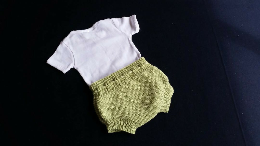 green picnic bloomers black front