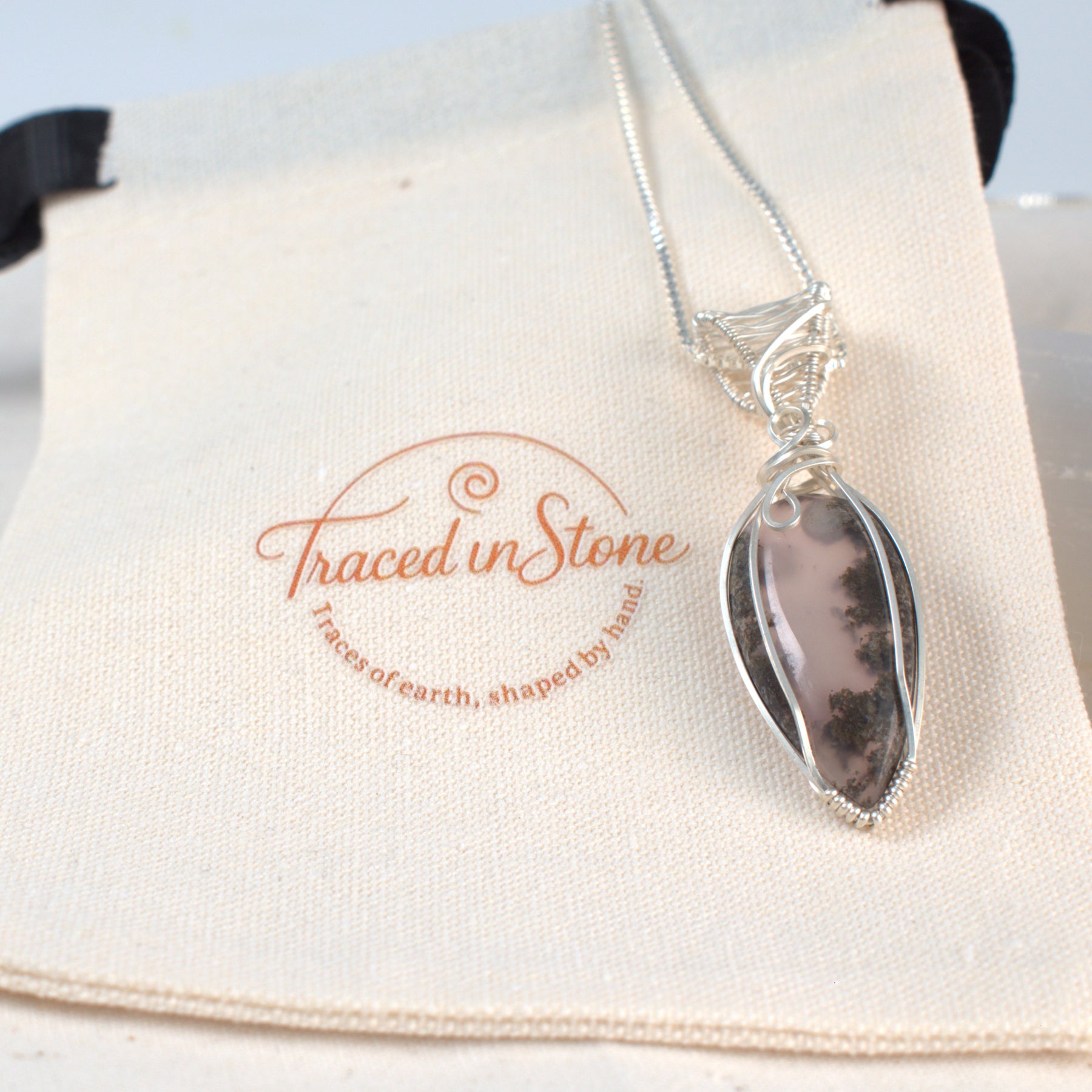 Misty Hollow – Indonesian Moss Agate Silver-Filled Pendant