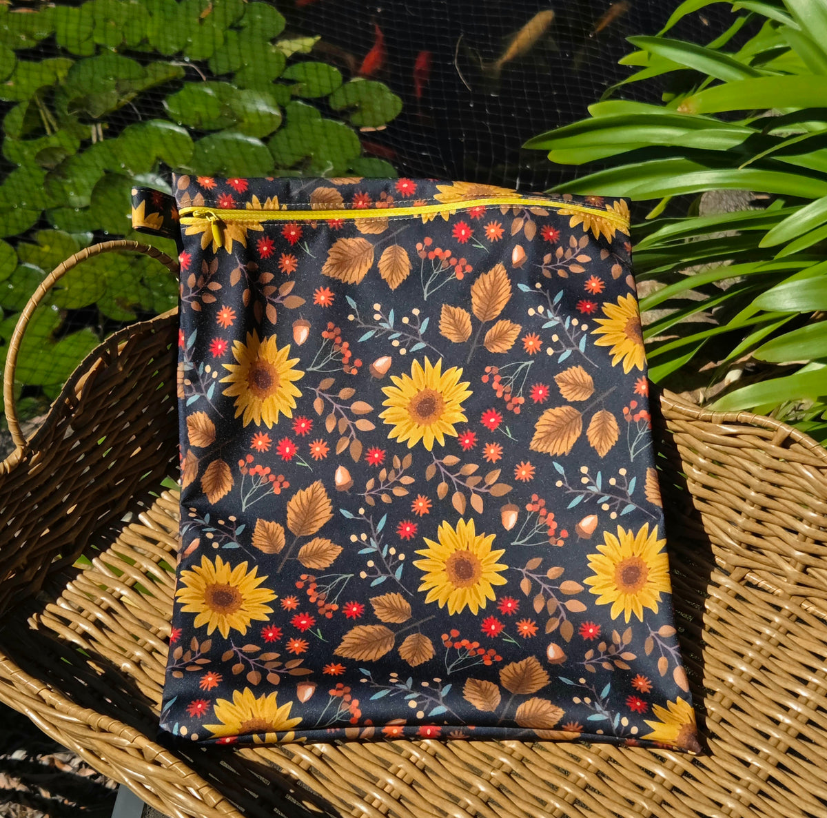 LARGE Wet Bag in Floral Fabric 24cm x 30cm